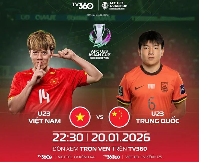 Một người chơi 188BET đang phân tích các yếu tố khác nhau của trò chơi máy đánh bạc trên màn hình máy tính bảng